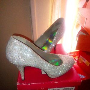 Women's blinged heels